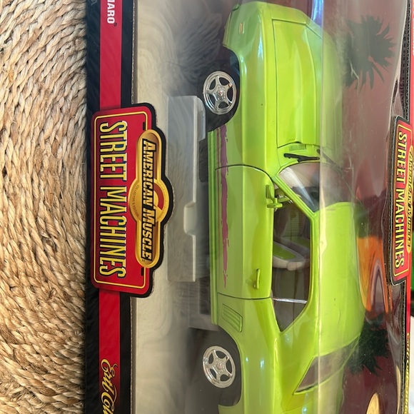 American muscle 69 Chevy Camaro ertl collectibles - Picture 2 of 6